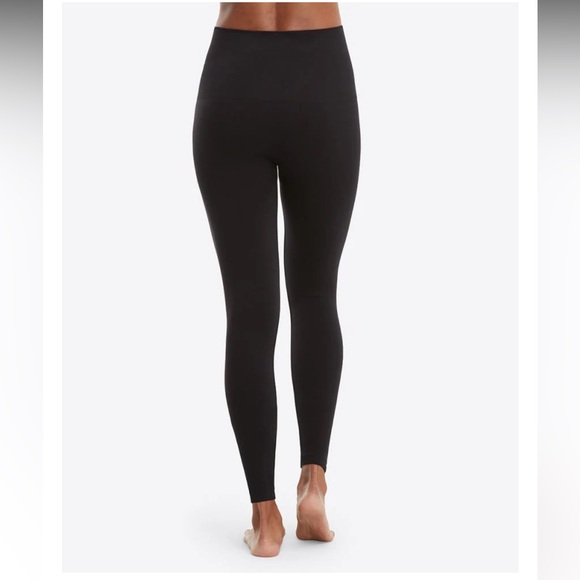 • SPANX • Women’s LOOK AT ME NOW SEAMLESS LEGGINGS FL3515 Black Small - Picture 2 of 4